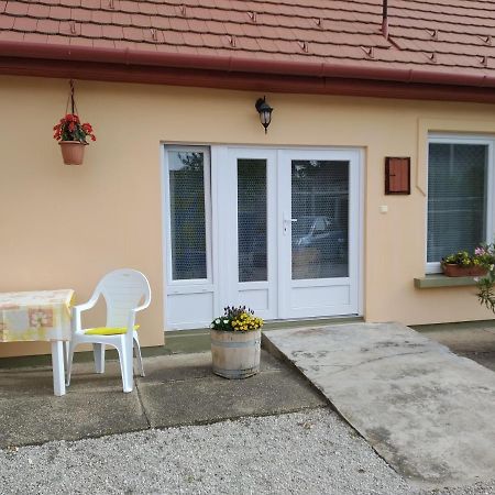 Barbara Apartmanhaz Keszthely Exterior photo